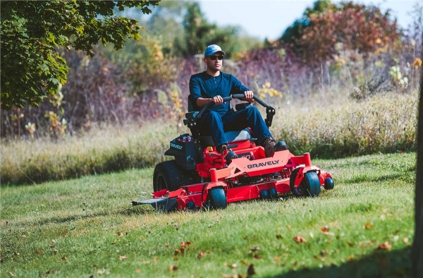 Gravely ZT HD® 44 991160 | Carl's Mower & Saw