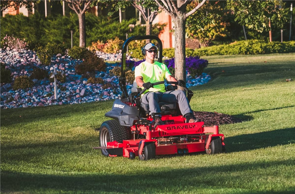 Gravely Pro-Turn® 252 992268 | Carl's Mower & Saw